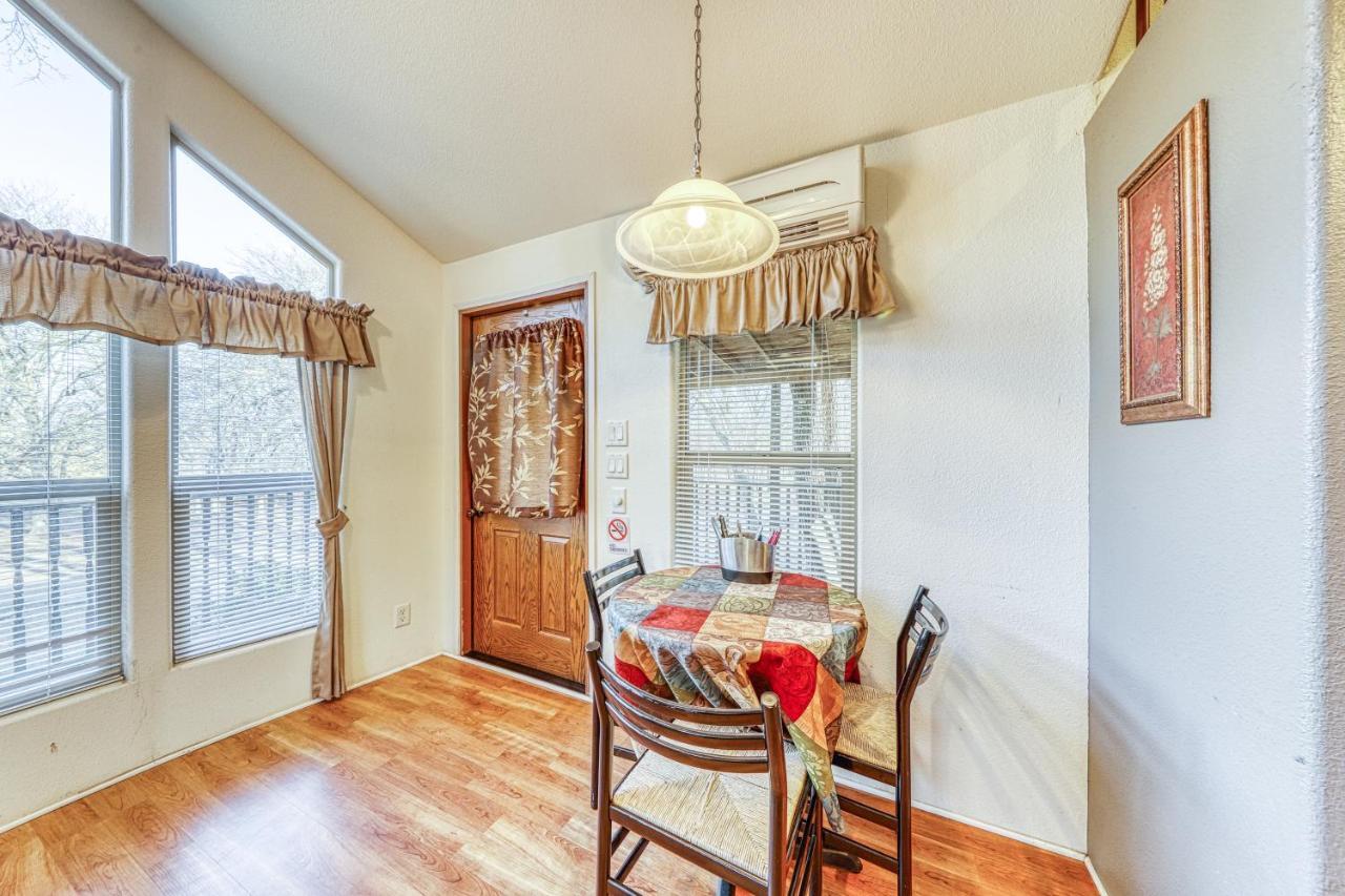 The Pecan @ Mendelbaum Winery Guest Cabins Villa Fredericksburg Exterior foto