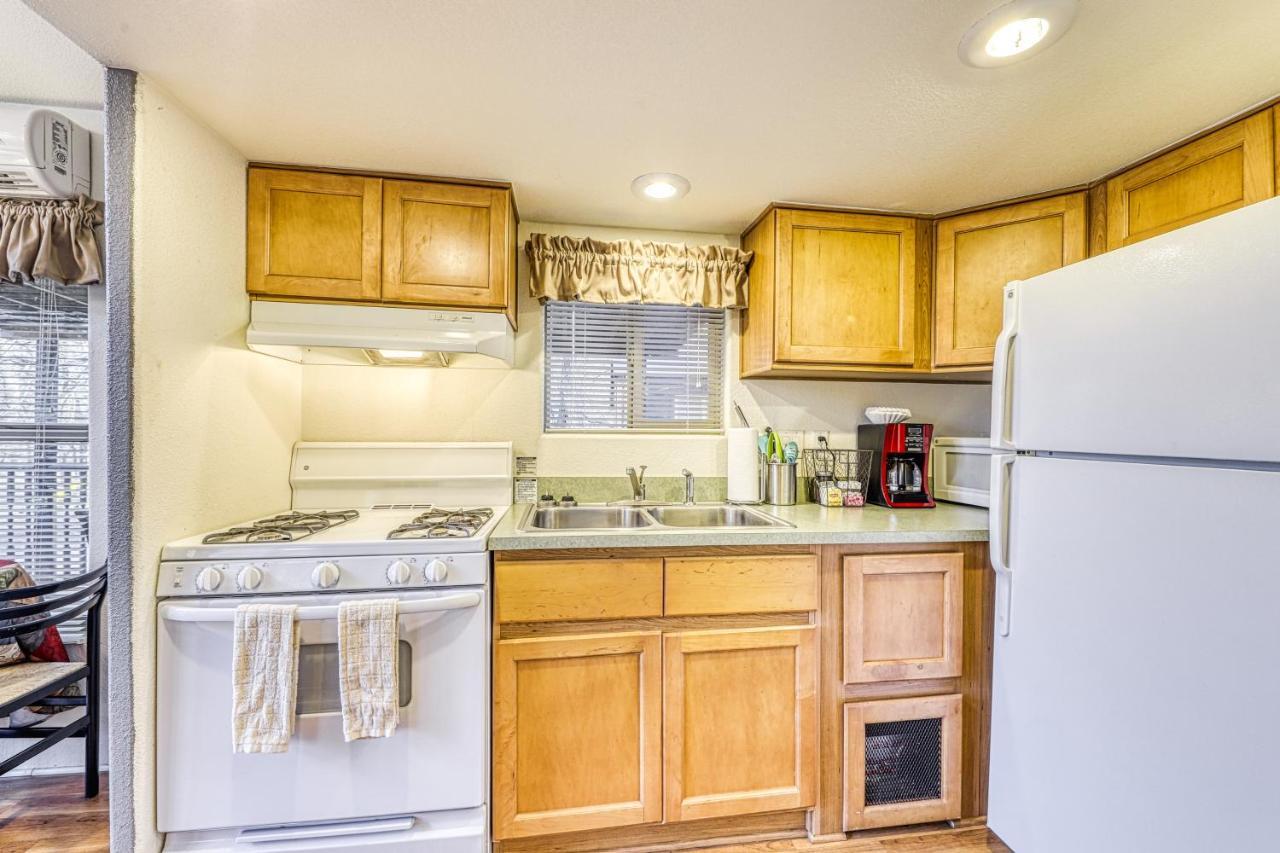 The Pecan @ Mendelbaum Winery Guest Cabins Villa Fredericksburg Exterior foto